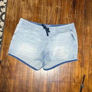 Levi Strauss Lounge Shorts - size 18